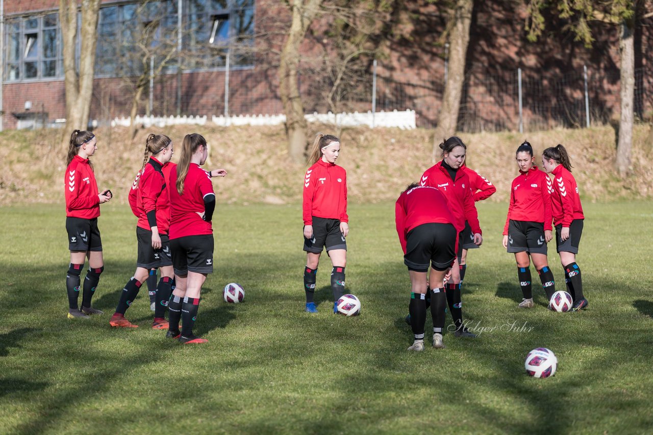 Bild 61 - F Rot Schwarz Kiel - SV Henstedt Ulzburg 2 : Ergebnis: 1:1